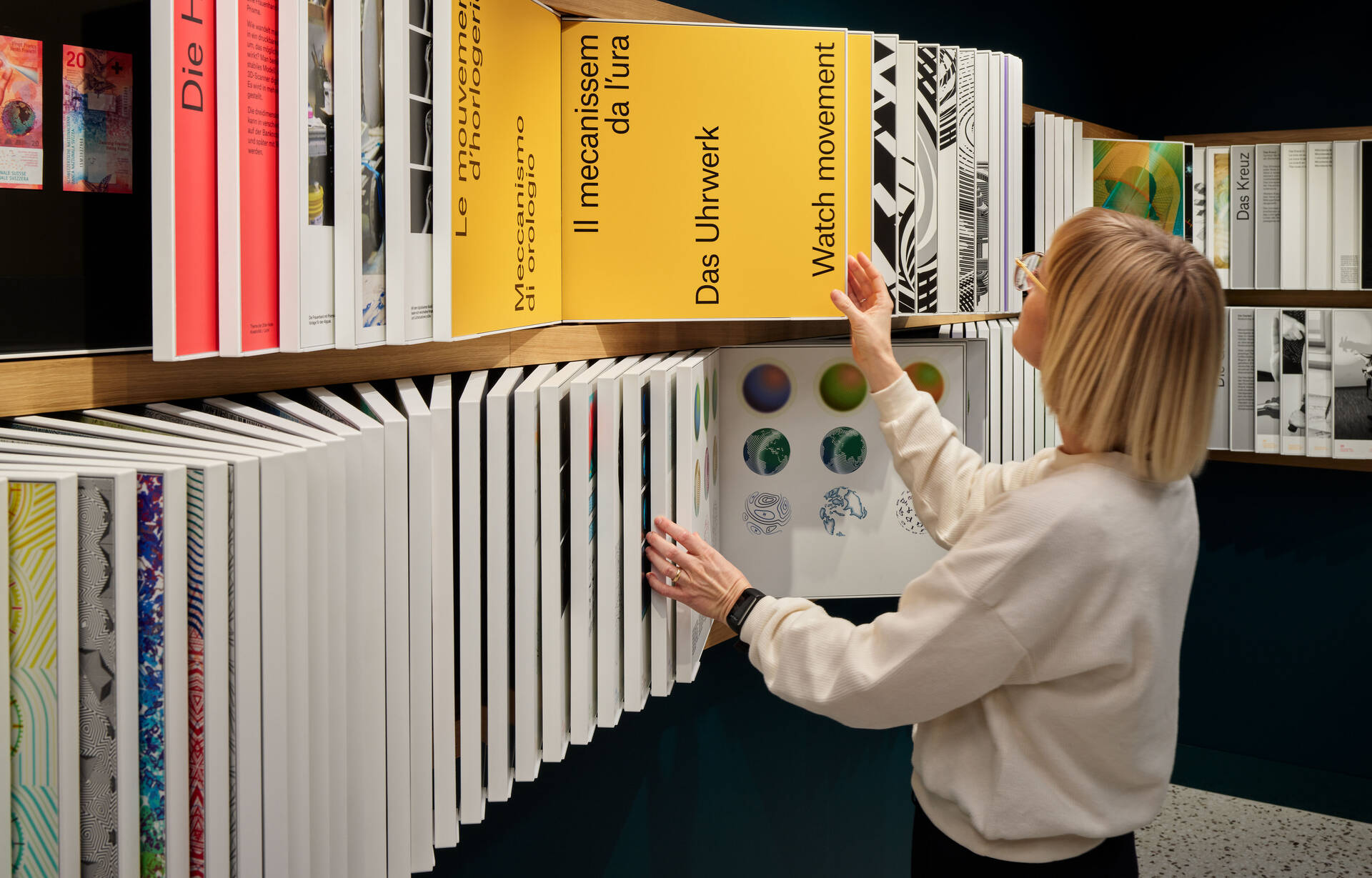 Ausstellungsgrafik &raquo;Die neue schweizerische Banknotenserie&laquo; im Forum SNB der Schweizerischen Nationalbank, Z&uuml;rich