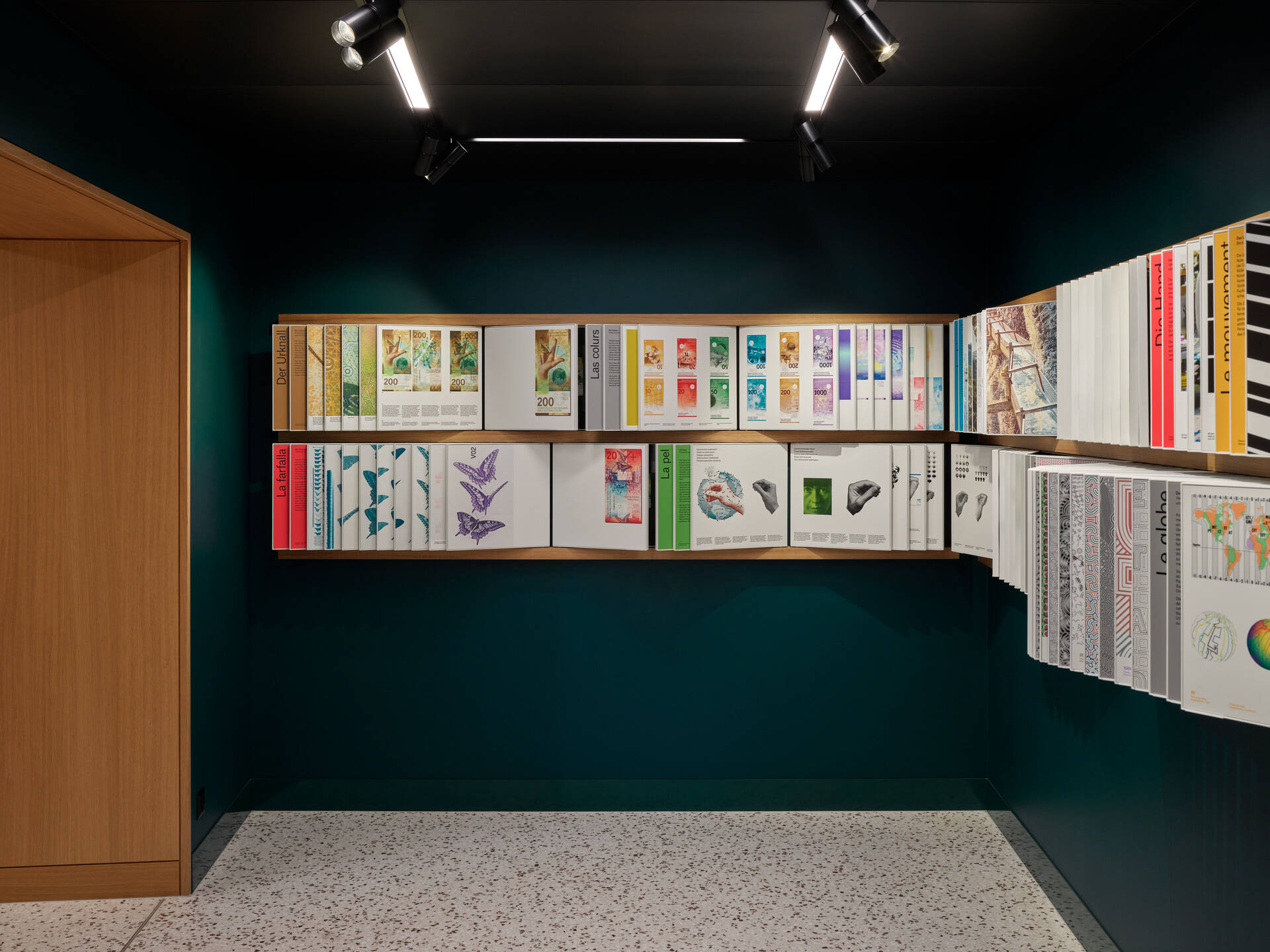 Ausstellungsgrafik &raquo;Die neue schweizerische Banknotenserie&laquo; im Forum SNB der Schweizerischen Nationalbank, Z&uuml;rich