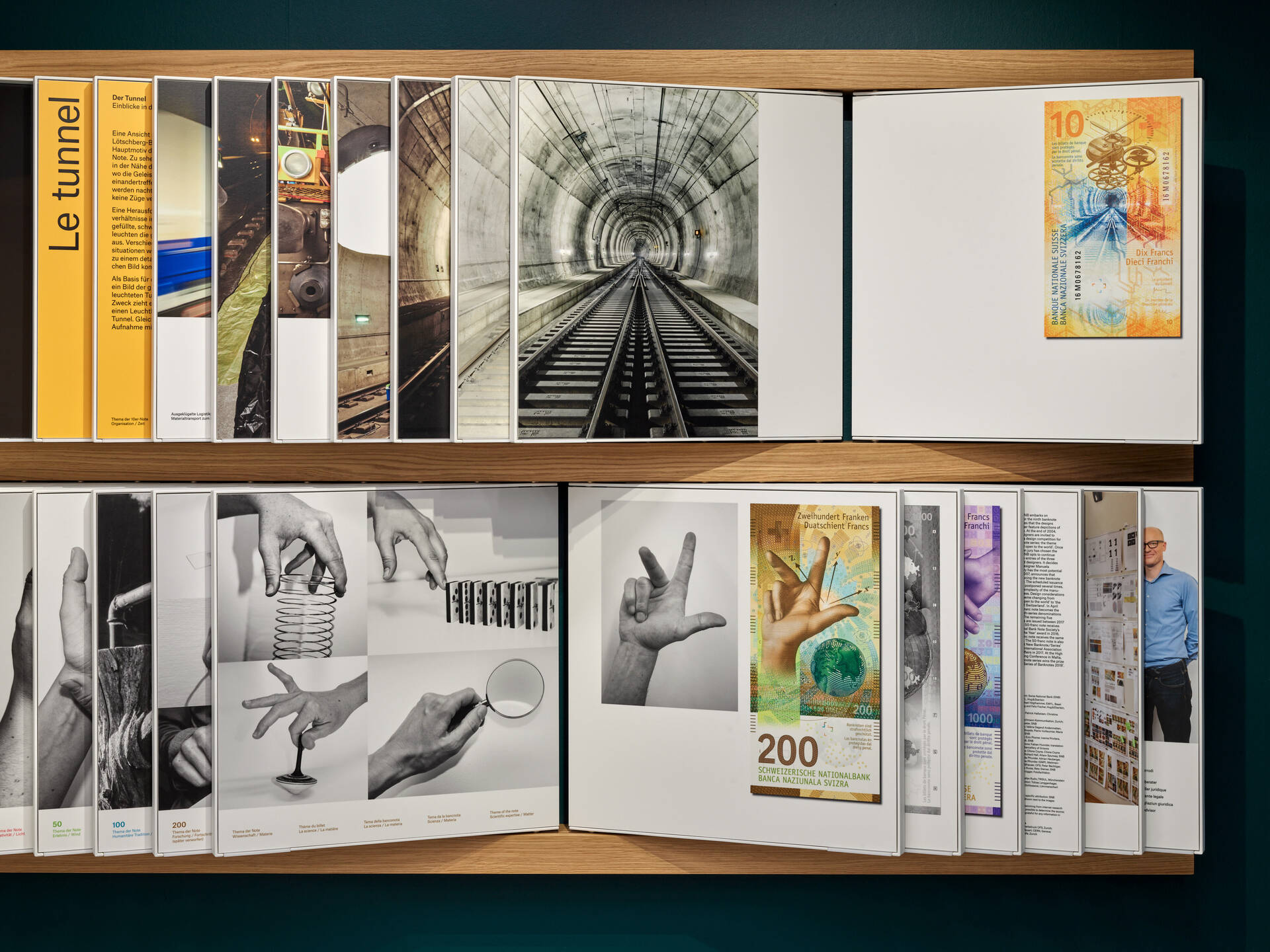 Ausstellungsgrafik &raquo;Die neue schweizerische Banknotenserie&laquo; im Forum SNB der Schweizerischen Nationalbank, Z&uuml;rich
