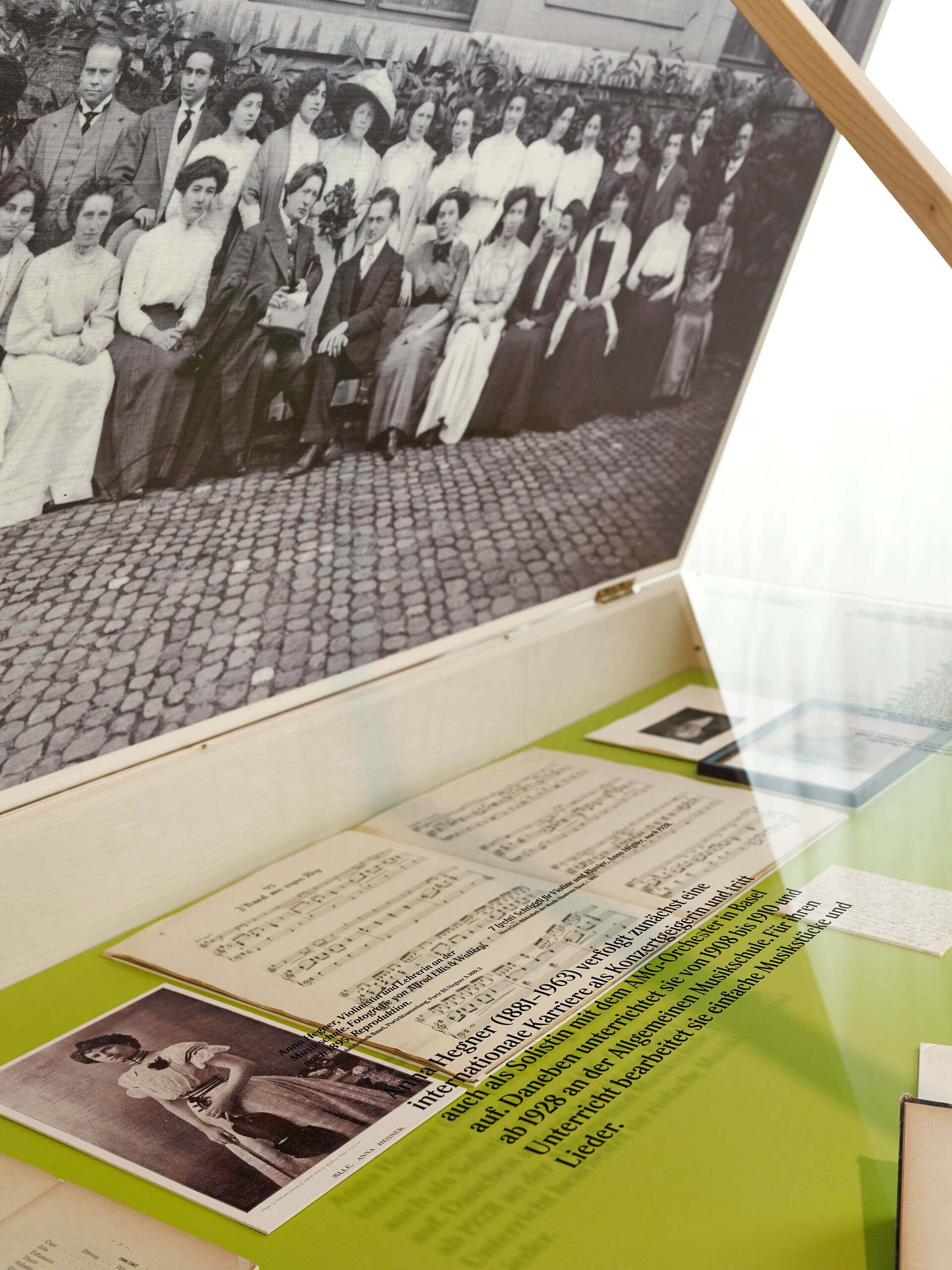 Ausstellungsgrafik &raquo;Hans Huber und das Basler Musikleben um 1900&laquo; f&uuml;r das Museum Kleines Klingental, Basel