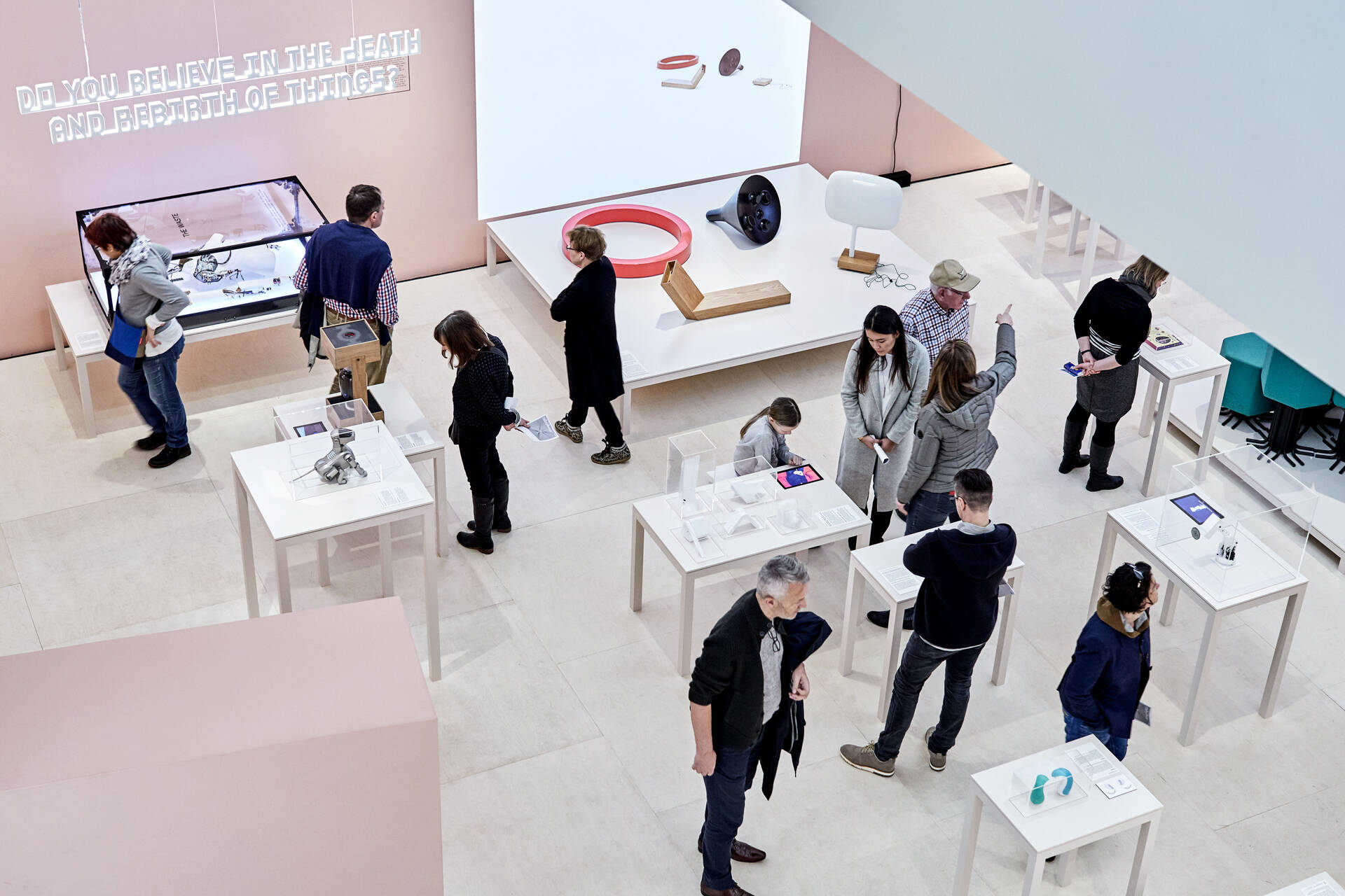 Ausstellungsgrafik &raquo;Hello, Robot &ndash; Design zwischen Mensch und Maschine&laquo; f&uuml;r das Vitra Design Museum, Weil am Rhein