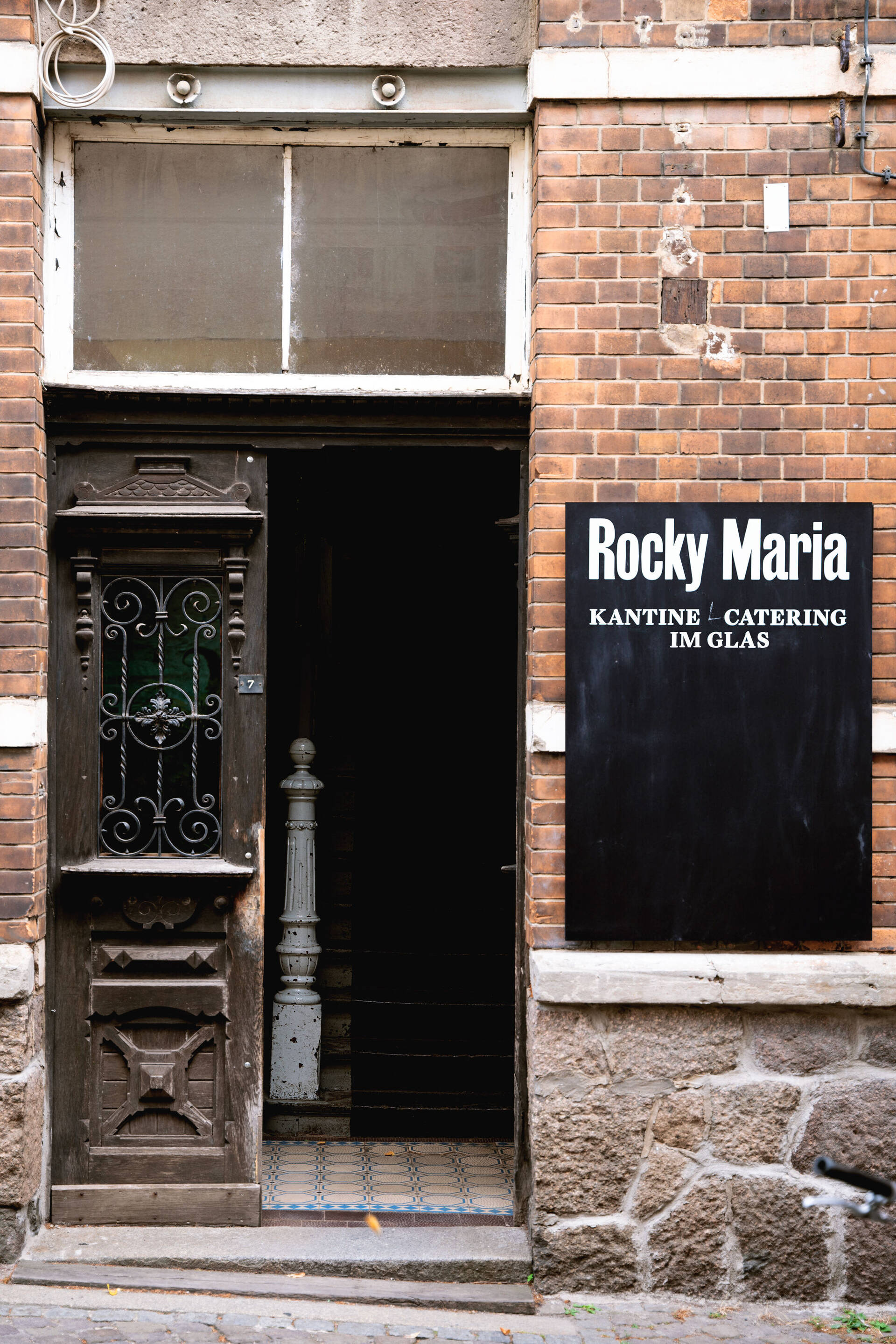 Visuelle Identit&auml;t f&uuml;r Rocky Maria &ndash; Kantine im Tapetenwerk, Leipzig