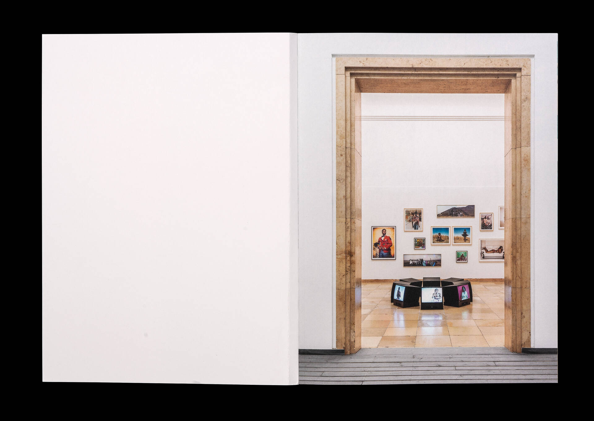 Publikation zur Ausstellung &raquo;Trace &ndash; Formations of Likeness | Fotografie und Video aus The Walther Collection&laquo; f&uuml;r das Haus der Kunst, M&uuml;nchen